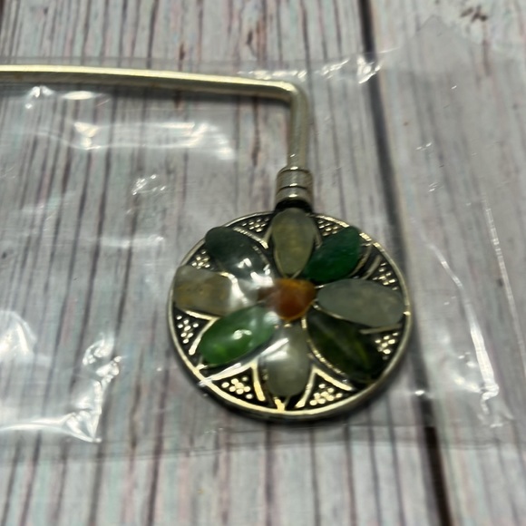 Handbag Hook Floral Design - Picture 2 of 3